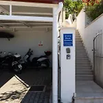 Marlea Sea-View Apartments