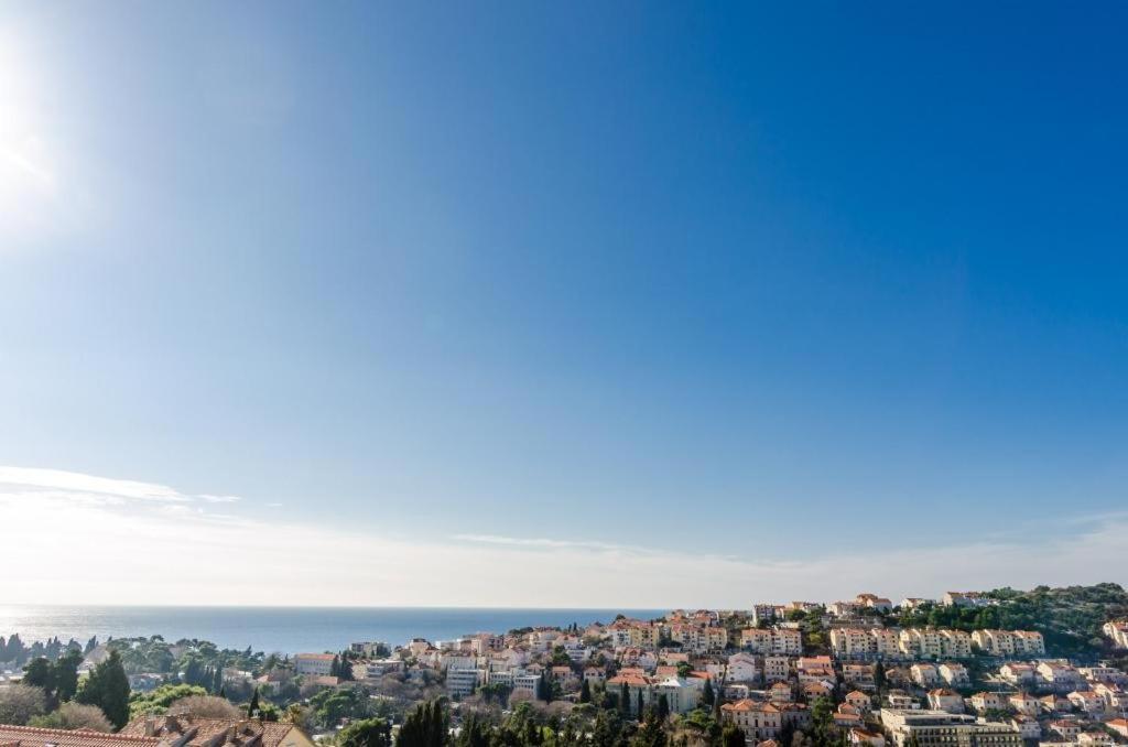Marlea Sea-view Apartment *