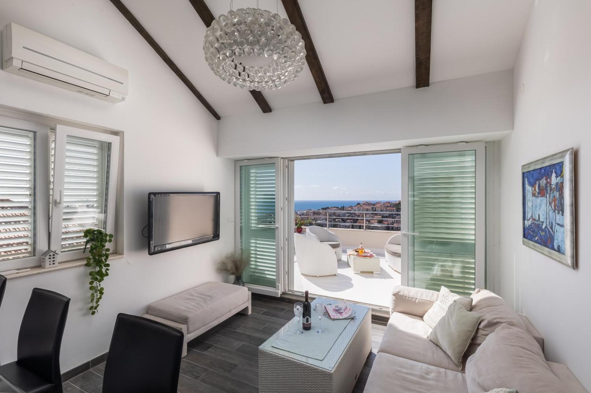 Marlea Sea-view Apartment *