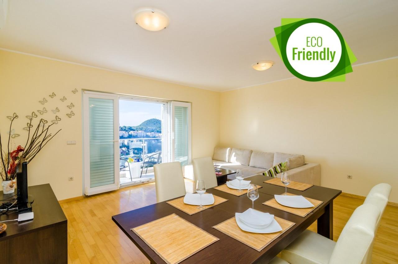 Marlea Sea-view Apartment *